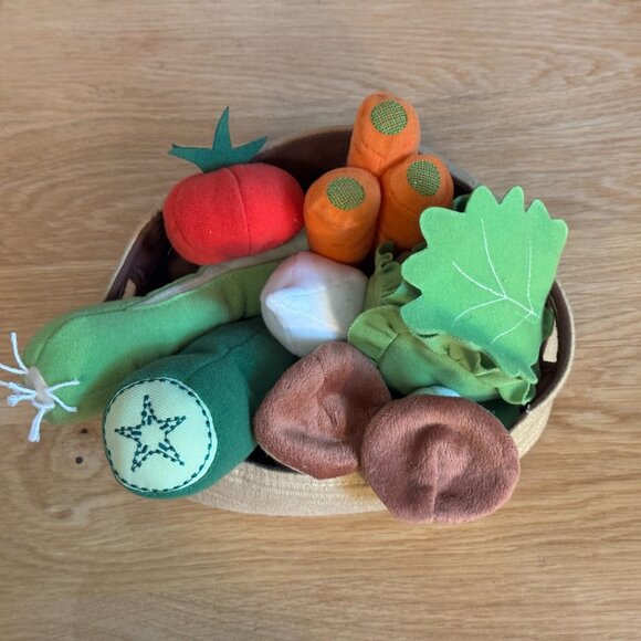 IKEA Duktig Plush Toy: Farmers Market Vegetable Basket 701.857.50 - Picture 6 of 15